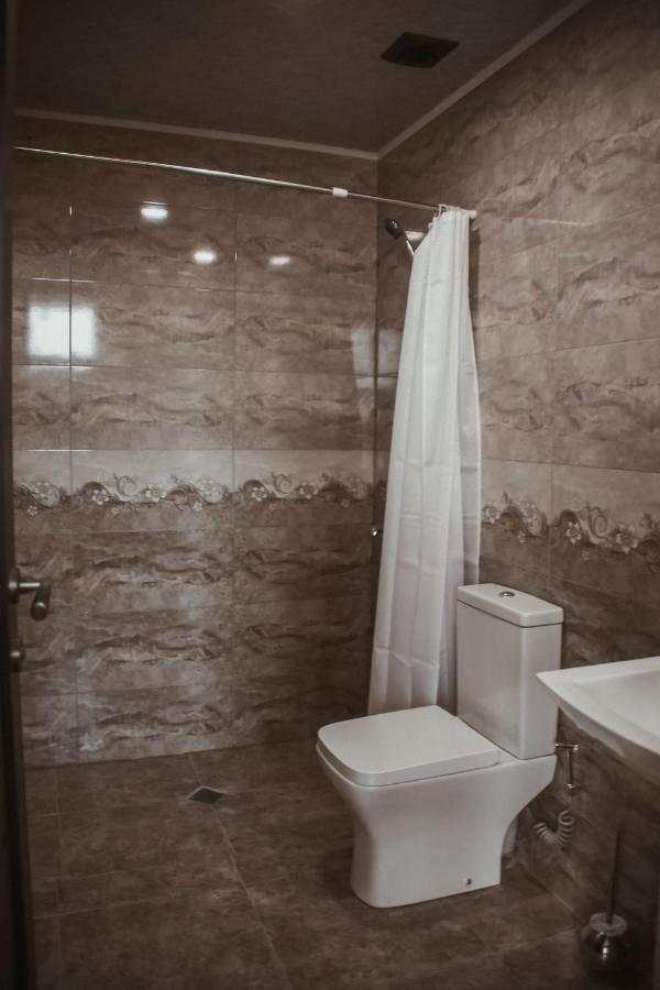 Big House Hotel Tbilisi Ngoại thất bức ảnh