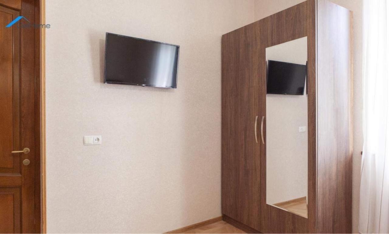 Big House Hotel Tbilisi Ngoại thất bức ảnh